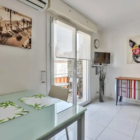 Charmant Studio Avec Balcon Et A 2 Min De La Plage شقة